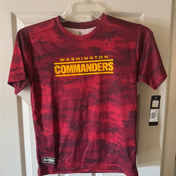 NFL Commanders Red Camo Kids Tee - Picture 1 of 4